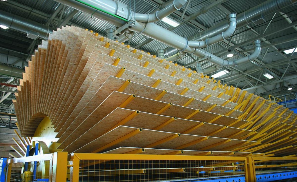 Уменьшение токсичности при производстве ДСП и древесных плит